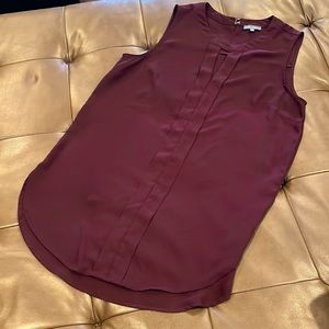 Vince Camuto top sz S